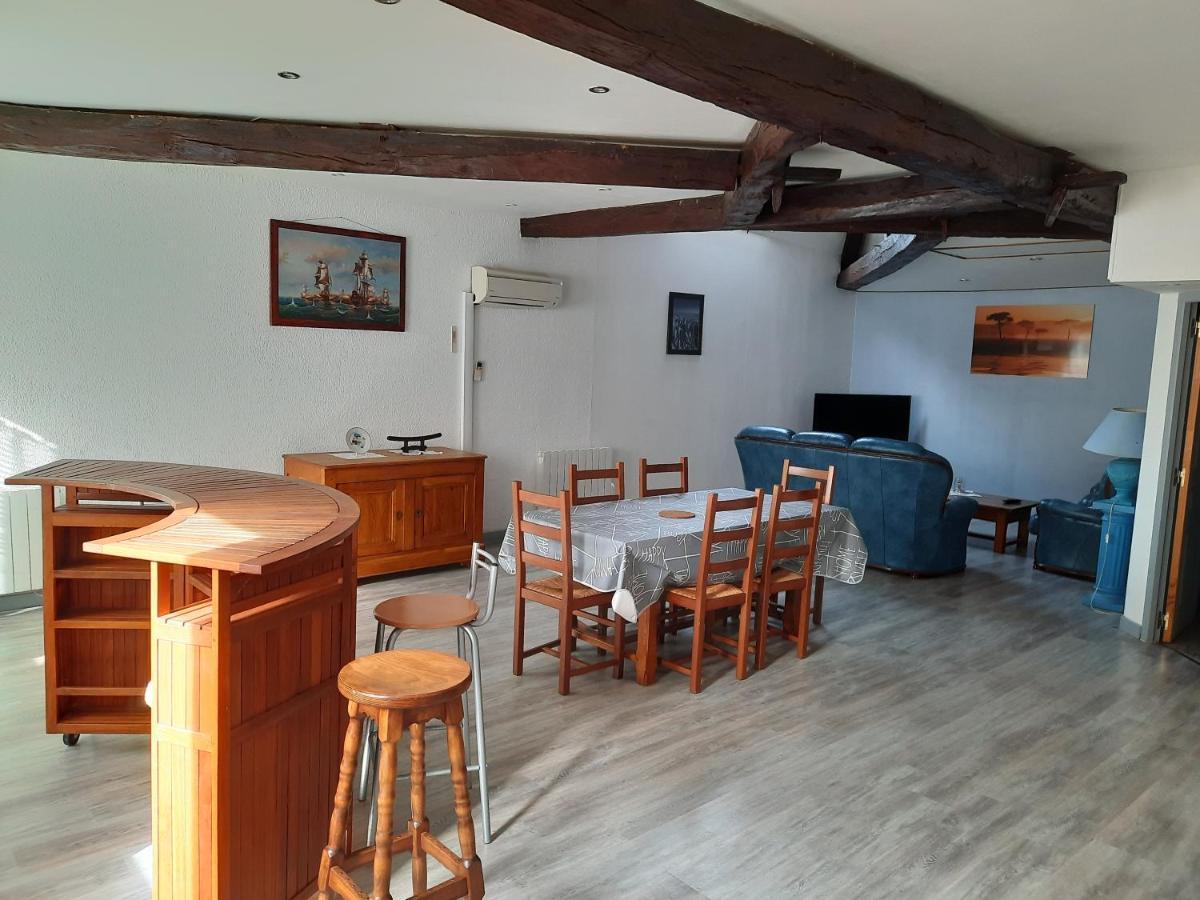 Tres Spacieux 4 6 Couchages Noidans-le-Ferroux